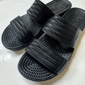 Reef women’s sandals